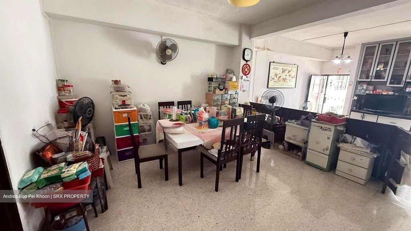 Everitt Road (D15), Terrace #631829561